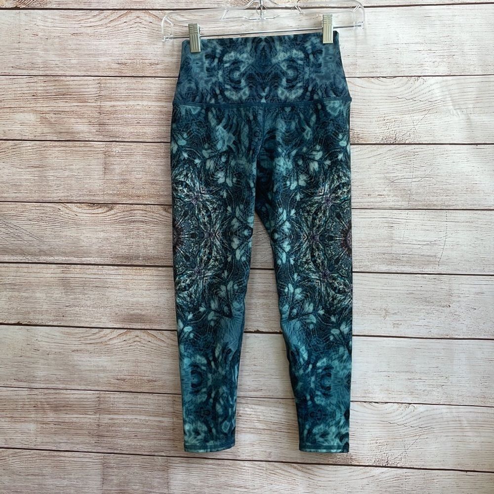 EVOLUTION AND CREATION THREE PAIR OF LEGGINGS‎ - image 10